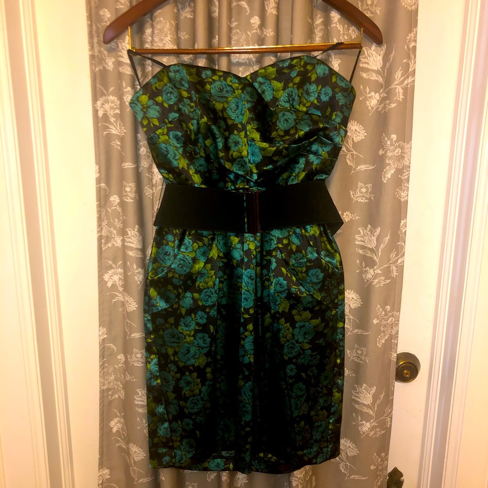Strapless Cocktail Dress 👗